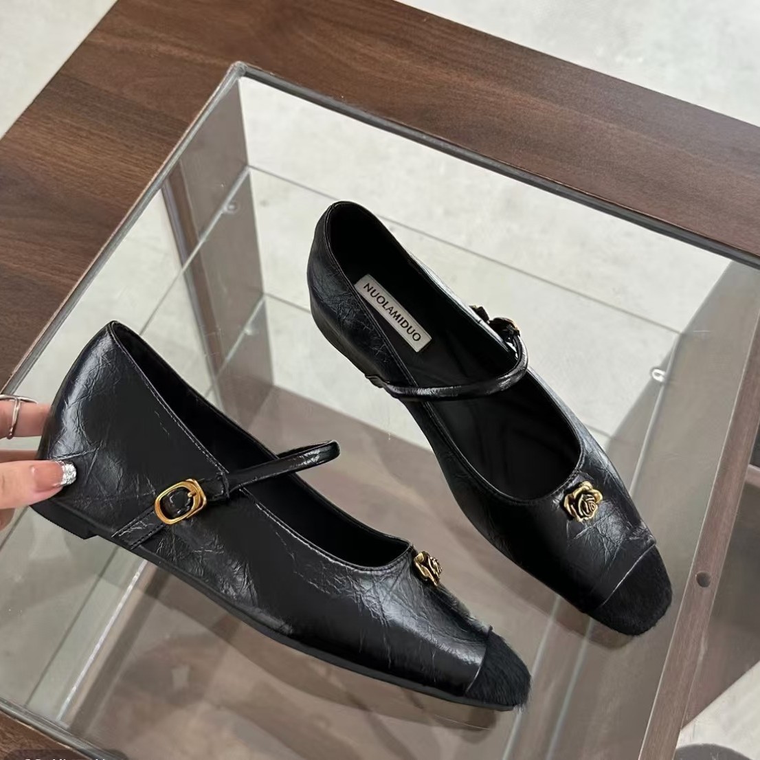 复古内增高一字扣玛丽珍鞋女鞋2024年秋冬新款法式小香风气质单鞋