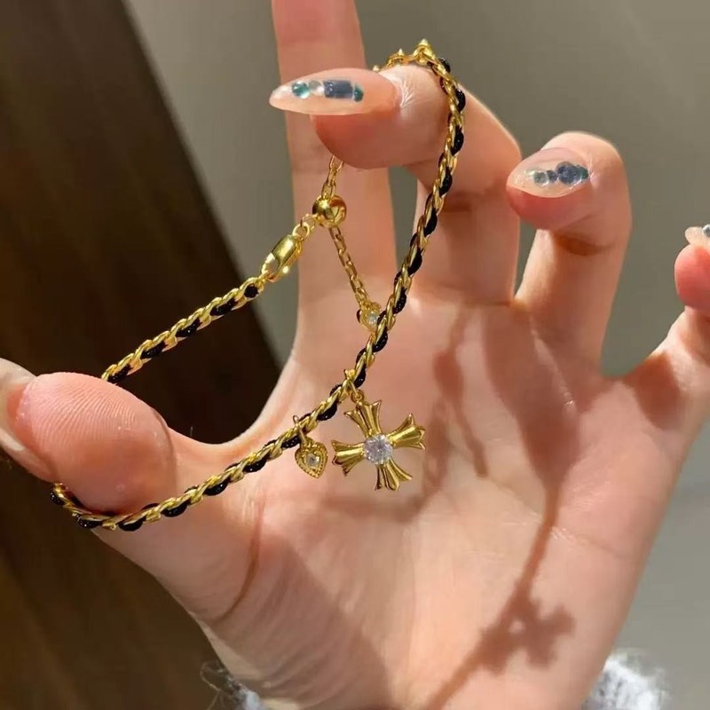 新款十字架手链小众轻奢高级感配饰精致设计个性时尚气质百搭手饰|undefined
