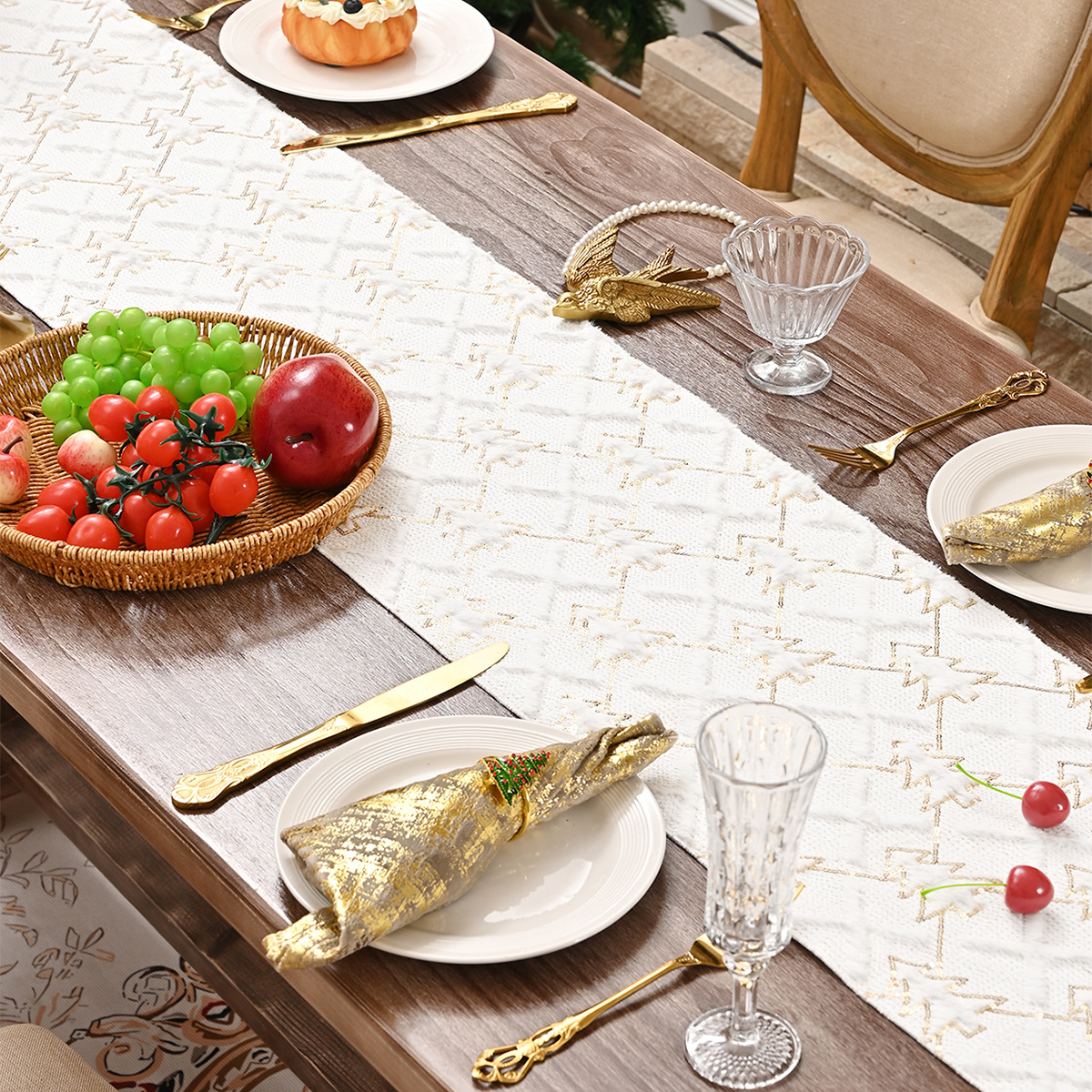 Transfronterizos nueva bandera de mesa de Navidad de pino dorado común Europa y América bandera de mesa de Navidad tela de mesa decoración TEMU