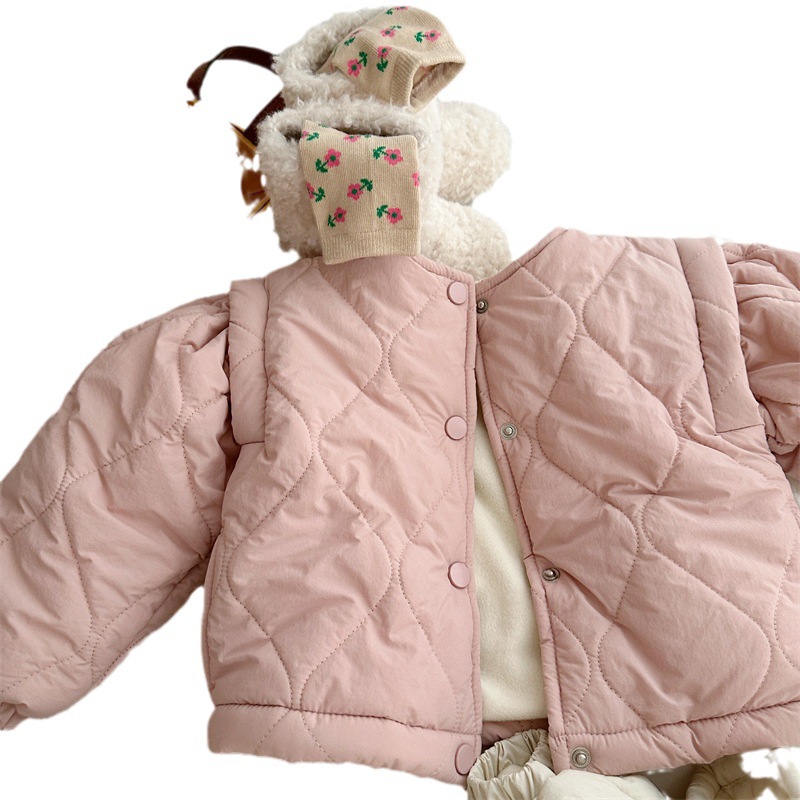 Xifan 2023 Invierno nuevos niños de estilo coreano acolchado algodón patchwork manga abrigo niñas color sólido engrosada forro polar de algodón acolchado