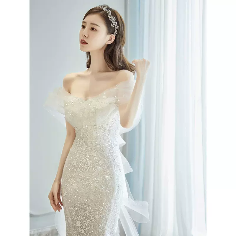 鱼尾轻婚纱裙2025新款新娘一字肩拖尾出门迎宾晚礼服年会宴会主持
