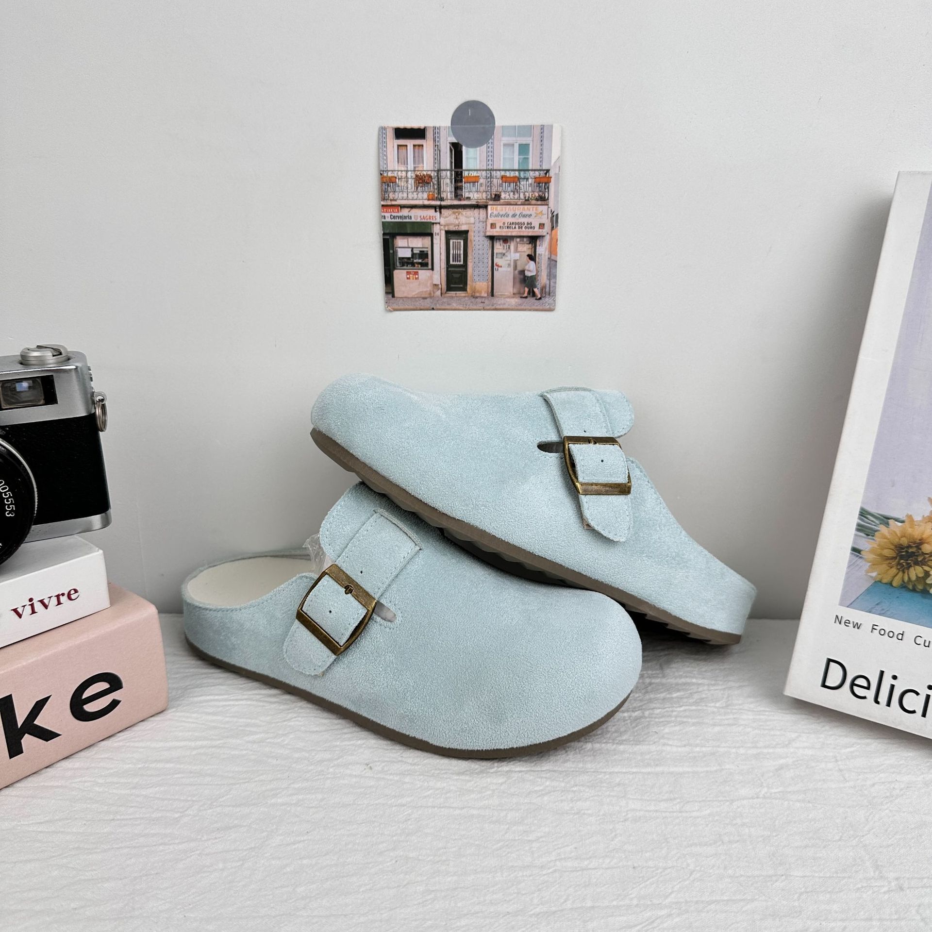 Zapatillas de tabla de onda lejana para mujer 2025 nuevos zapatos Birkenstock para mujer estilo caliente de verano medias zapatillas Baotou ropa exterior sandalias de todo fósforo en nombre del cabello