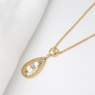 ������ֹ����z�m͢�L�pɫ��ˇ�������������Ů�S��ֱ�N