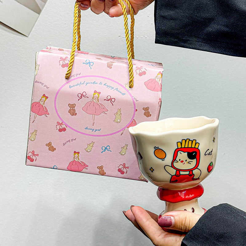 インスタイルの見栄えの良い家庭用ウォーターカップ、手持ちセラミックコーヒーカップ、かわいいゴブレット、男の子と女の子のカップルカップ、クロスボーダー|undefined