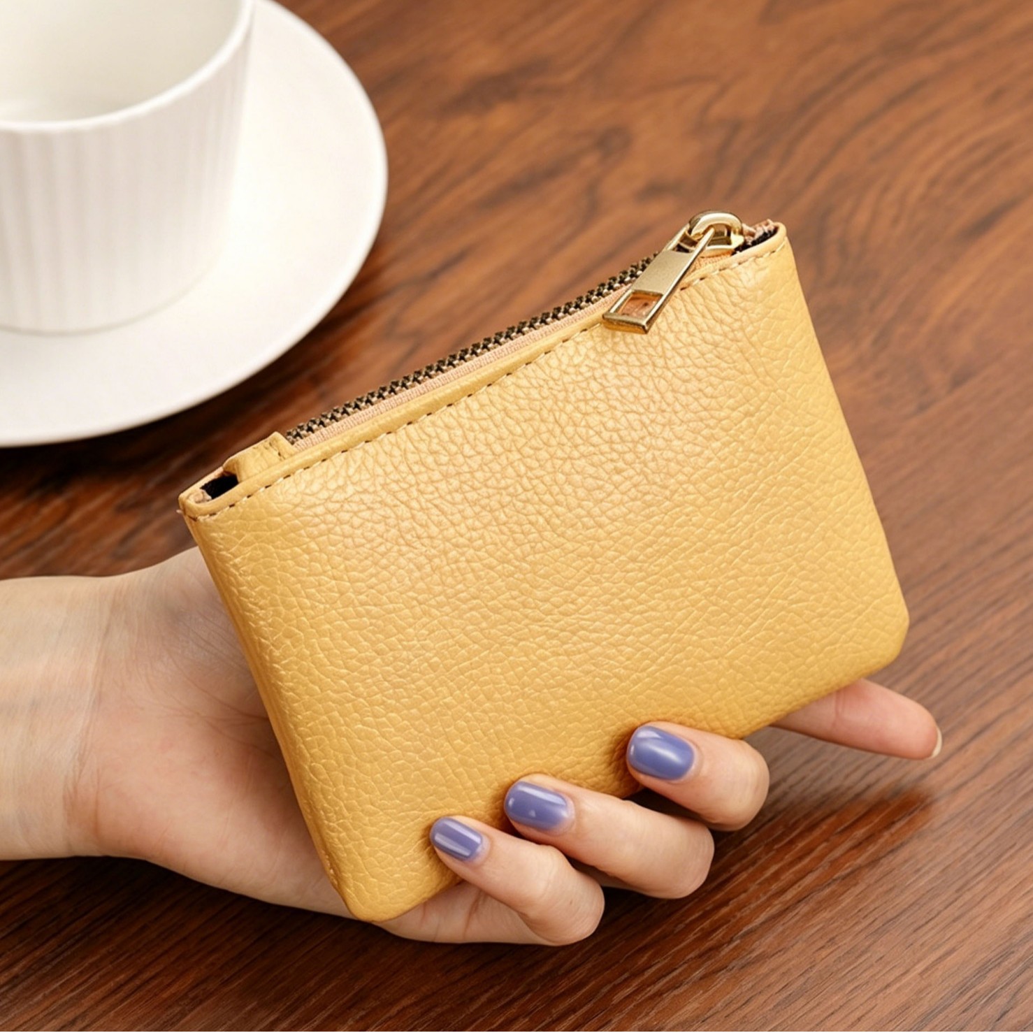 New unisex lychee-patterned minimalist zippered coin purse, ultra-thin and short, suitable for storing cards, coins, and keys.