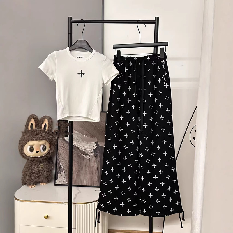 Sfk Cross-Pattern Casual Pants + Short-Sleeve T-Shirt Top with a Stylish Design, Slim Fit, Flattering, Round Neck, All-Over Print Casual Pants Sfk Cross-Pattern Casual Pants + Short-Sleeve T-Shirt Top with a Stylish Design, Slim Fit, Flattering, Round Neck, All-Over Print Casual Pants