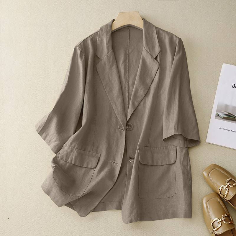 Real Shot of 2026 Summer New Vintage Artistic Loose Versatile Casual Three-Quarter Sleeve Button Short Jacket Women's Blazer