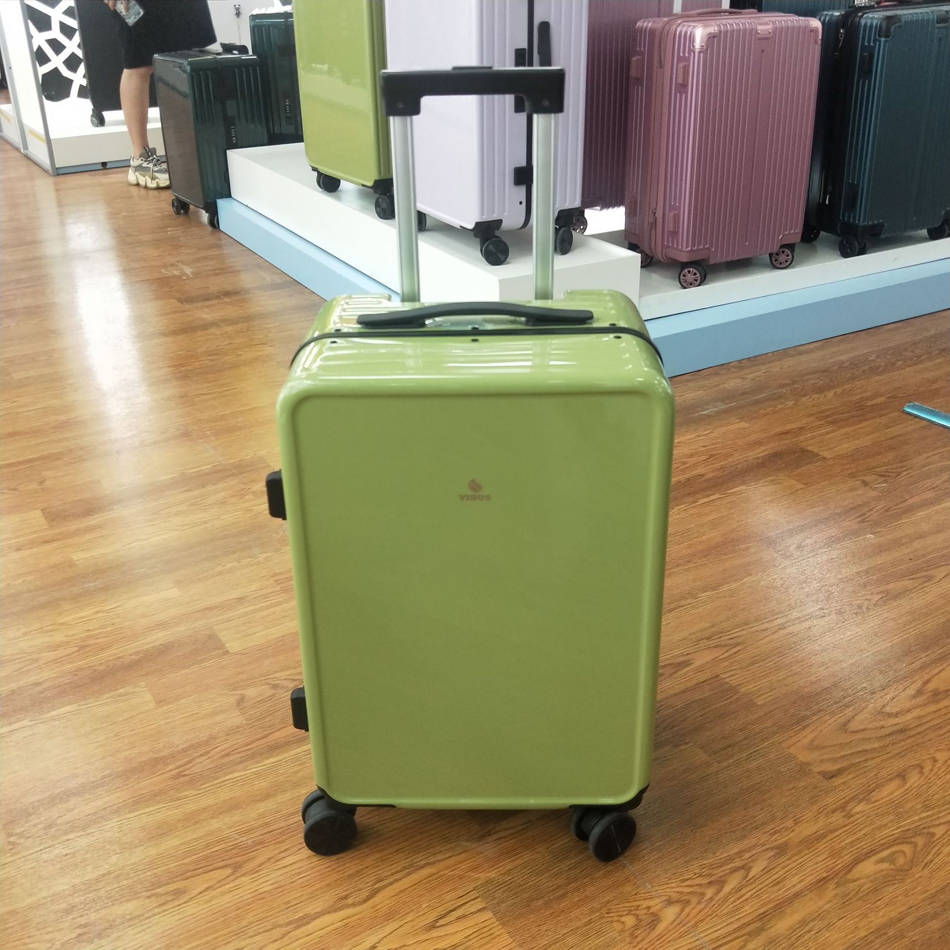 Vali PC trong suốt 20 inch sáng bóng khung nhôm, có thể in logo theo yêu cầu — Trắng kinh điển, Thiên thạch xám, Xanh lam trong suốt, Tím phú quý