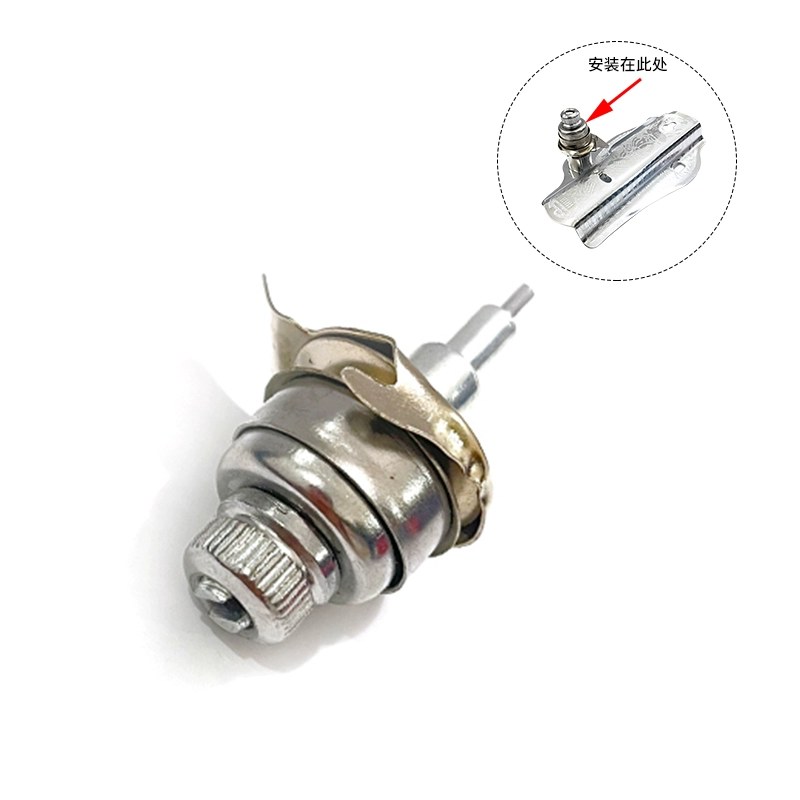 Полная коллекция старомодных аксессуаров для швейных машин, старые бытовые детали марки Butterfly Feiren Shanghai с педальным приводом, покрывало для кровати.