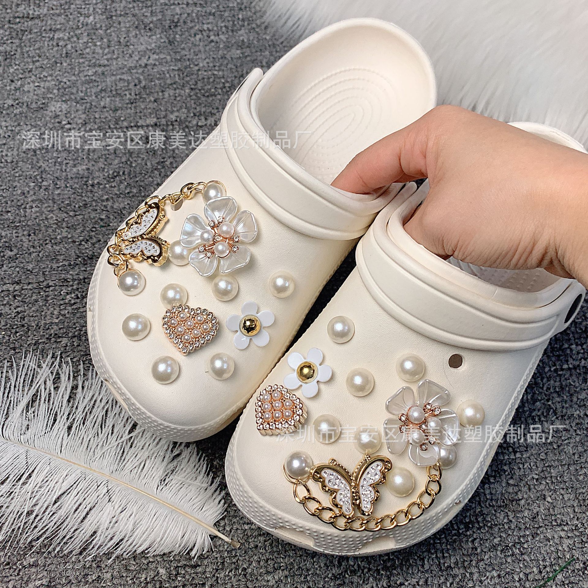 K156-Golden 하트 나비 세트 (신발 없음)