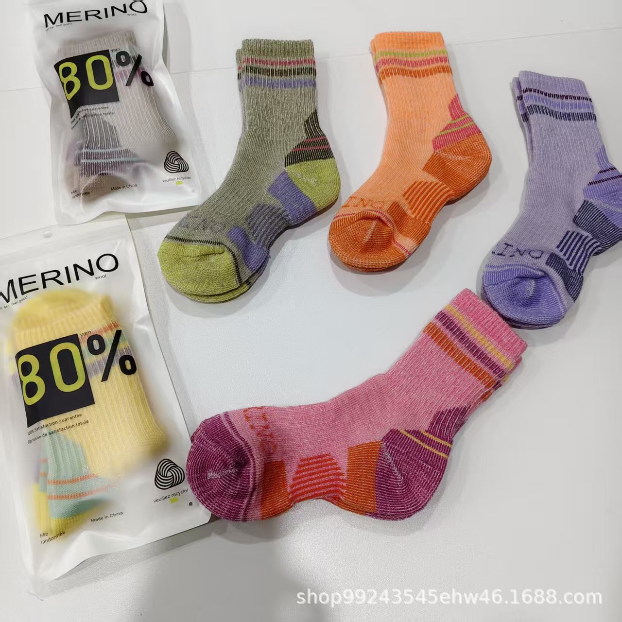 Merino Winter Thickened Terry Parent-Child Socks for Outdoor Skiing, Hiking, Mid-Calf Socks for Warmth and Cold Protection Wholesale