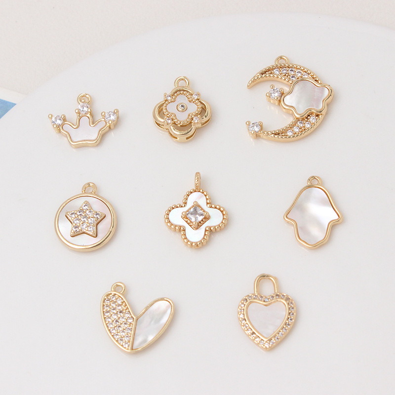 Color-preserving gold-plated fritillary crown four-leaf flower moon love pendant diy bracelet necklace pendant accessories Color-preserving gold-plated fritillary crown four-leaf flower moon love pendant diy bracelet necklace pendant accessories