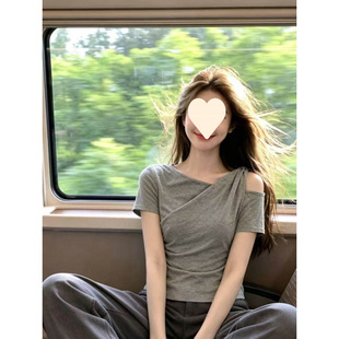 ������Ī����1*1�S�Ĳ�260�ˡ���ʽб�I�ް�����T��Ů�ļ�����