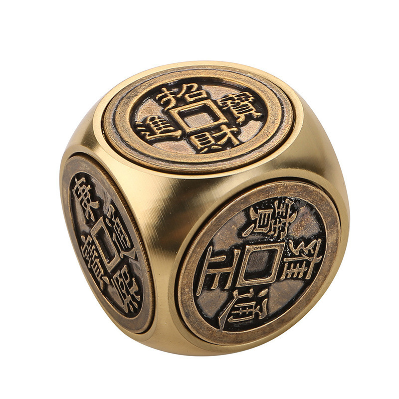 황동 5 황제 돈 육면 4cm * 4cm274 그램