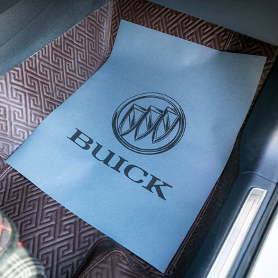 Pieces, Guangzhou: Universal Foot Pad - enlarged-4253-gray-buick-logo-50-sheets