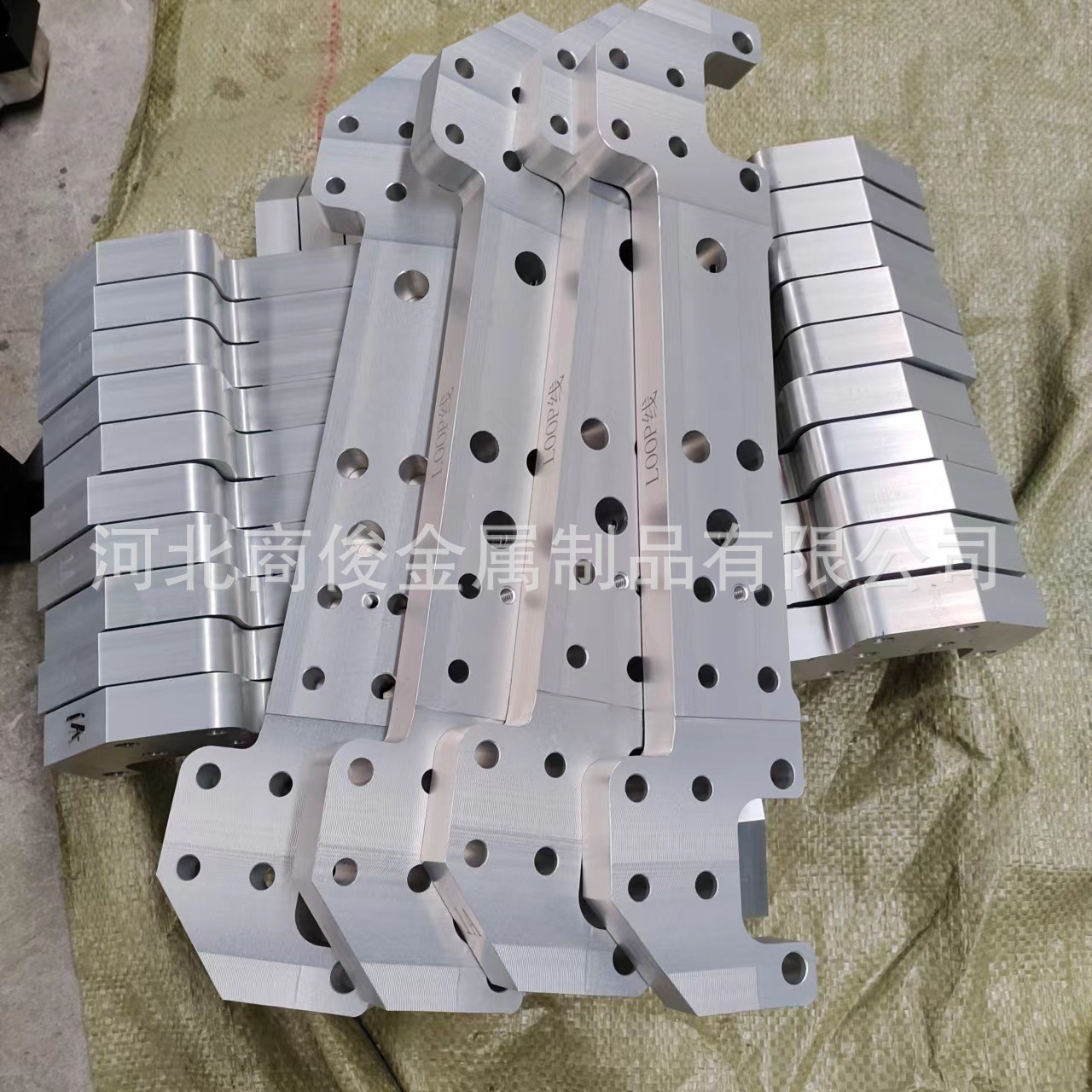 ae8bdb3187f2106f97d8bc8442828b