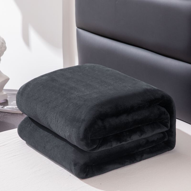 Milk Velvet Blanket, Thickened Winter Coral Flannel Cover Blanket, Office Nap Blanket, Fleece Blanket for Bed Use Milk Velvet Blanket, Thickened Winter Coral Flannel Cover Blanket, Office Nap Blanket, Fleece Blanket for Bed Use