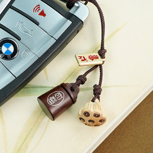 Blood sandalwood inlaid with silver Ruyi mobile phone chain Ruyi keychain lotus car bag pendant ethnic style accessories