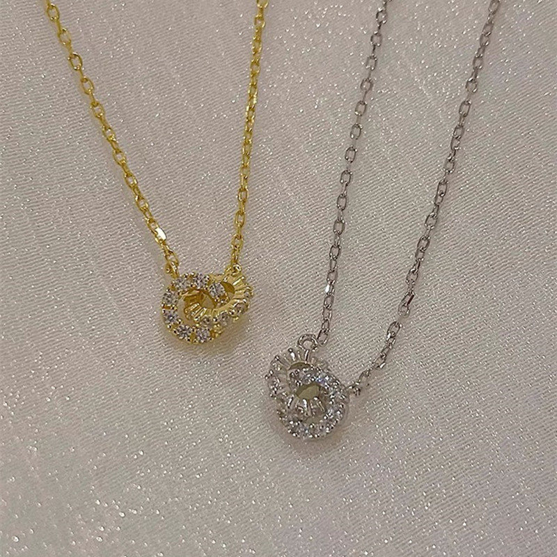 Interlocking Necklace Women's Niche Design Accessible Luxury Double Ring Zircon Pendant Clavicle Chain Ins Japanese and Korean Simple Style