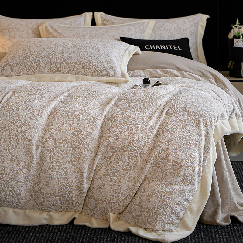 Invierno engrosado tallado leche de cama de seda de cuatro piezas conjunto de cama de seda de alta calidad flange sábanas de coral cubierta