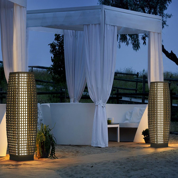 Солнечная лампа для внутреннего двора Открытый торшер водонепроницаемый газонный фонарь ротанг наружный декоративный ландшафтный фонарь Вилла садовый фонарь