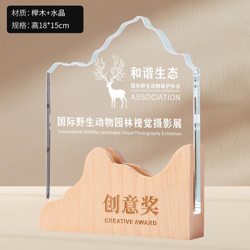 Trofeos de cristal coloridos personalizados metales de alta calidad creativos de resina de pentacos excelentes empleados medalla de grabación ordenada chapado en oro