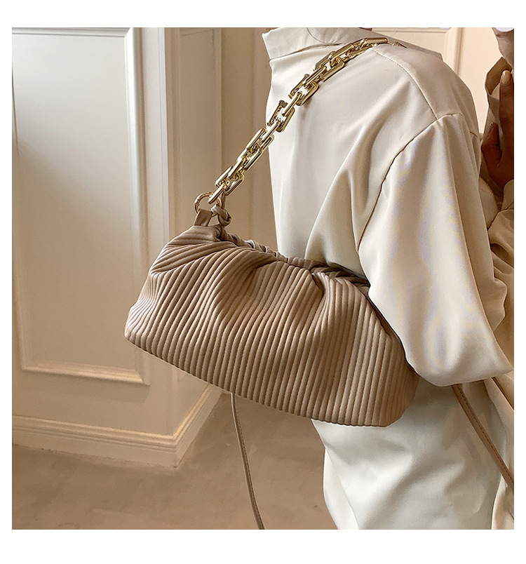 Small Size Nihaojewelry Casual Solid Color Folds Single Shoulder Cross-body Thick Chain Handbags Wholesale