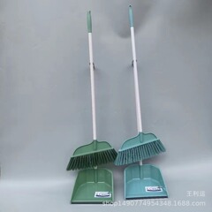 百思明セットのほうきはプラスチックの棒をほうきの刑務所のほうきを掃きます。
