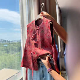 新中式红色提花坎肩上衣女2025巨好看的不规则下摆桑蚕丝无袖衬衫