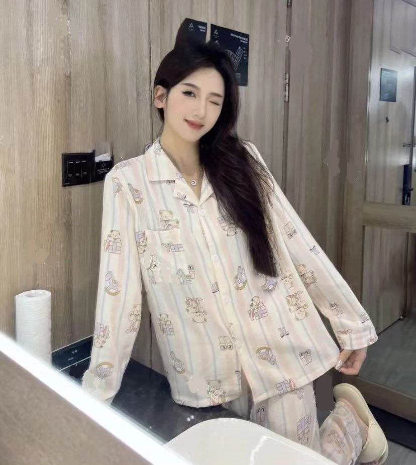 Al por mayor transfronterizo KT gato pijama mujer primavera y otoño nubes algodón manga larga 2026 nuevo juego de ropa de hogar encantadora super caliente