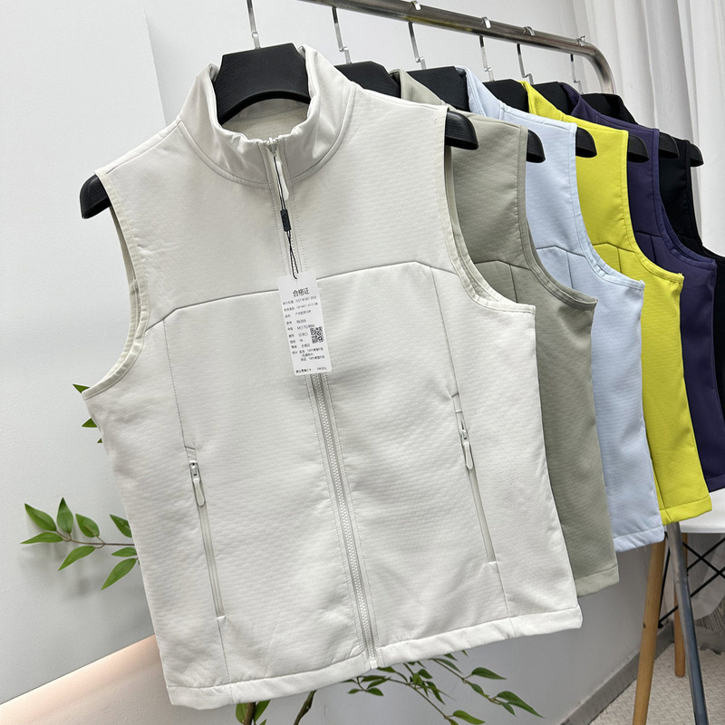 Outdoor couple's honeycomb fleece stand-up collar zippered ripstop cardigan, warm and casual vest, outdoor jacket for men and women Outdoor couple's honeycomb fleece stand-up collar zippered ripstop cardigan, warm and casual vest, outdoor jacket for men and women