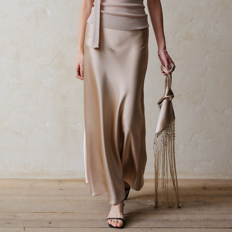 Commuse Memorry Imported Triacetate Satin Silky Drape Slimming Elastic Waist A-Line Long Skirt Commuse Memorry Imported Triacetate Satin Silky Drape Slimming Elastic Waist A-Line Long Skirt