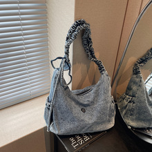 �¿�ţ�в�б����Ӱ�����Ʒ������e�μ��С���ް����ذ�Ů��