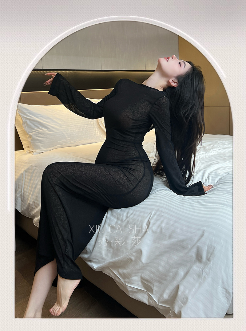 Plus Size See-Through Lace Babydoll Nightgown with Suspenders, Black Long Dress Style — detail image 10