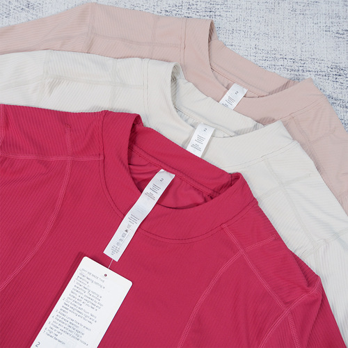 Wide-ribbed yoga wear, casual women's cropped T-shirt with a round neckline—breathable, loose-fitting, highly elastic, and featuring sporty striped short sleeves.