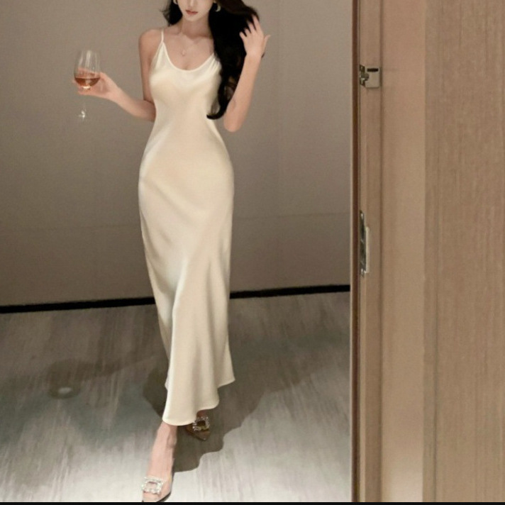 French-Style Large U-Neck Bias-Cut Acetate Satin Slip Dress for Women, Waist-Cinching, Elegant Long Dress, Summer 2026, Pure and Alluring French-Style Large U-Neck Bias-Cut Acetate Satin Slip Dress for Women, Waist-Cinching, Elegant Long Dress, Summer 2026, Pure and Alluring