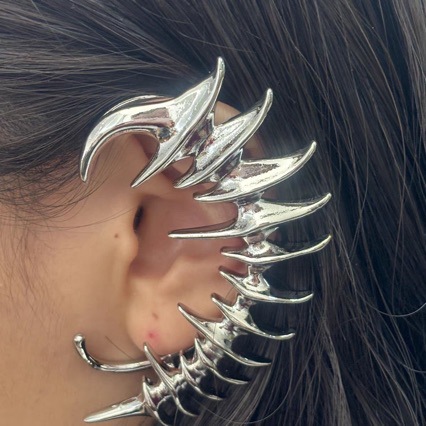 Thorns Spine Bone Mechanical Wind Ear Hanging Niche Design Alien Earrings Metal High Ear Holes Trendy Men's and Women's Earrings