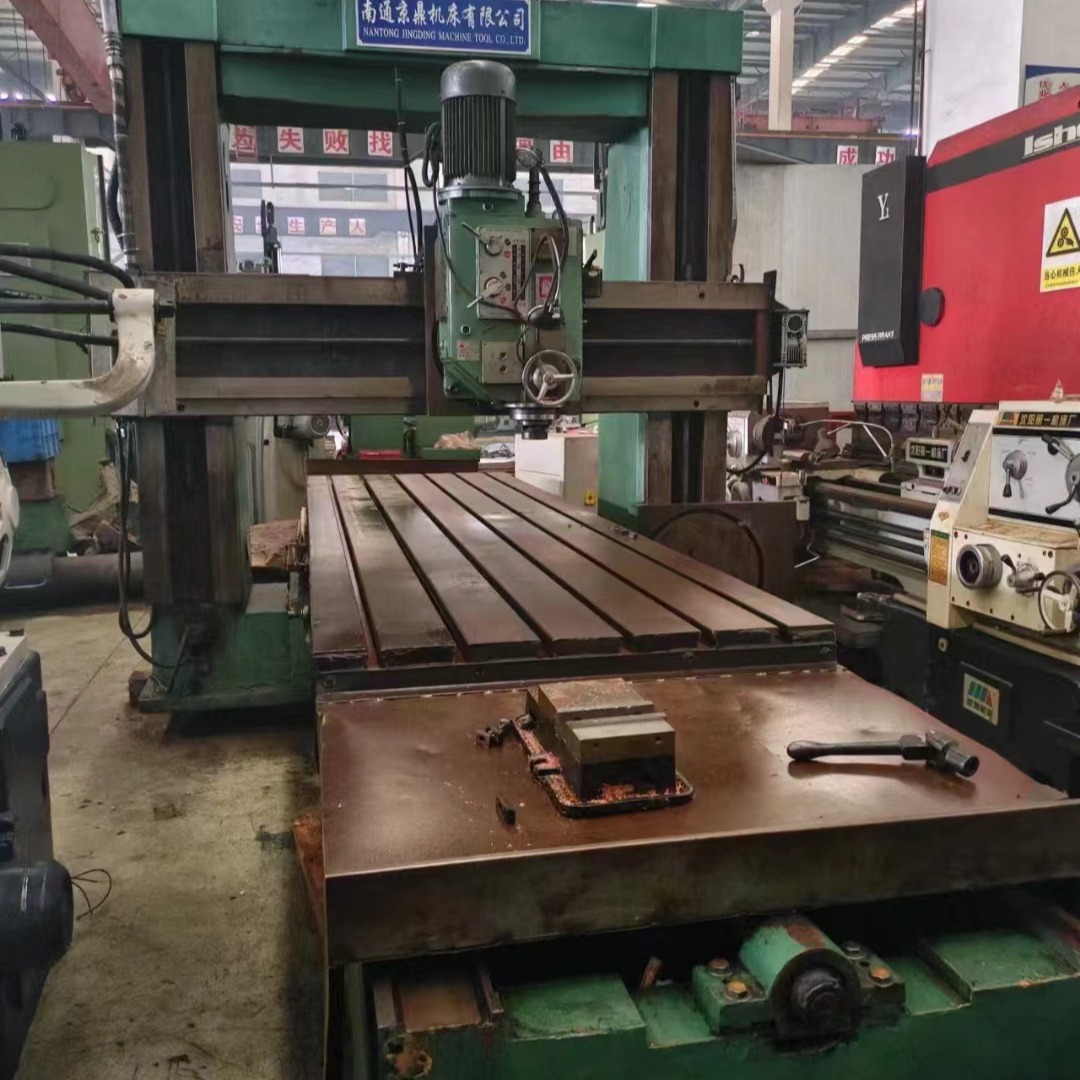 转让二手京鼎X2016A龙门铣床铣头功率7.5加工长度4米