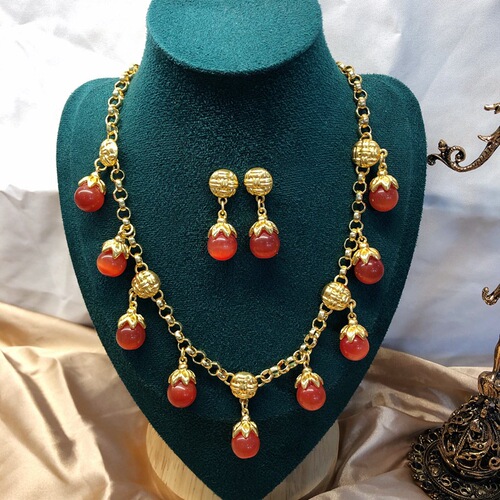 Retro palace accessories real gold plated red green glass bead pendant medieval necklace earrings set live supply