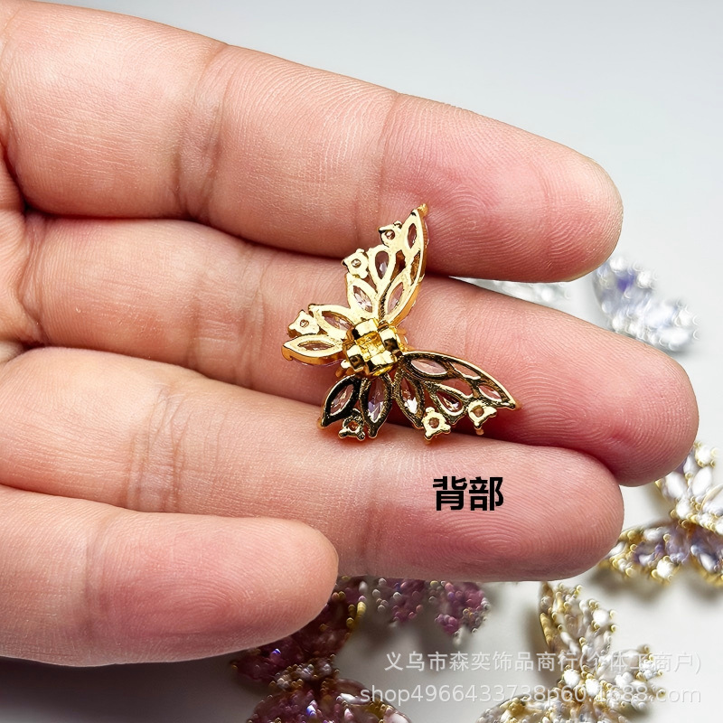 High-quality copper-plated zirconium butterfly four-way separator bead, butterfly multi-way straight hole separator bead, DIY bracelet and necklace jewelry accessories