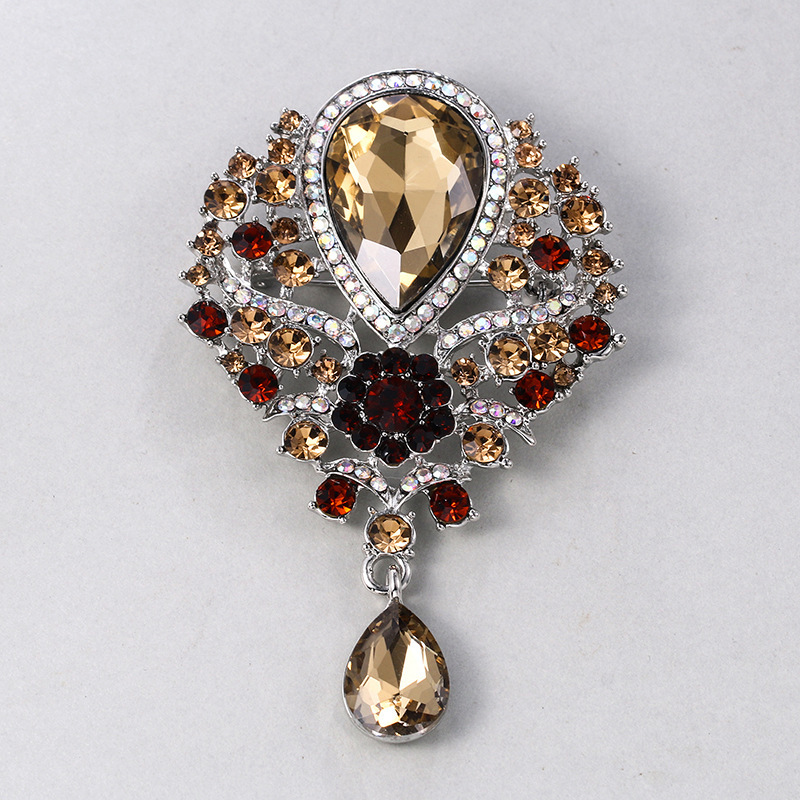 Broche de flor en cristal y vidrio de lujo para mujer boda_voghion.com