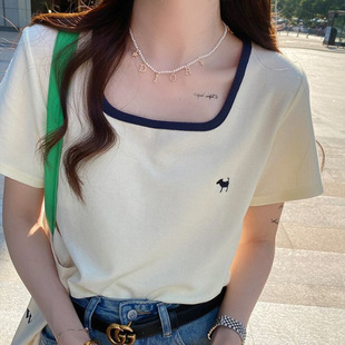 Loose Fit Square Neck Short Sleeve T-Shirt for Summer - Slimming Effect for Plus Size Women, Fashionable and Flattering Top for Summer 100kg