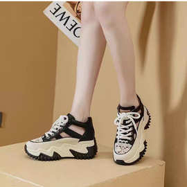 2024年春夏镂空小白鞋新款时尚休闲鞋小个子增鞋子女春季高颜值