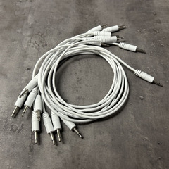 Connect the synthesizer-specific patch cable to the clock sync line for Korg Moog modules.