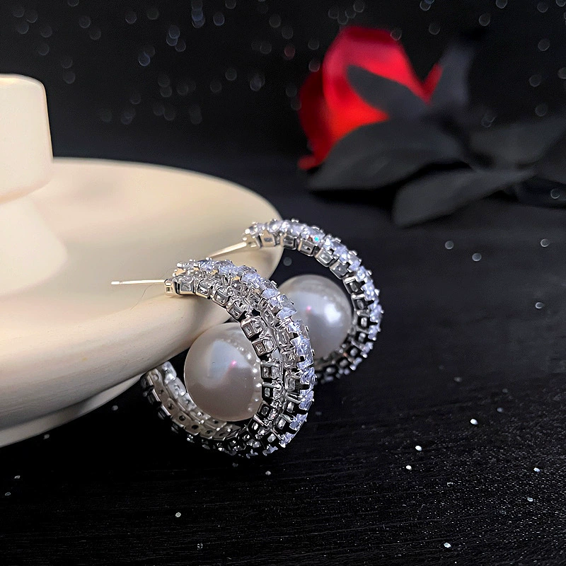 Серебряная игла, модные универсальные серьги с жемчугом, тренд сезона, высококачественный стиль