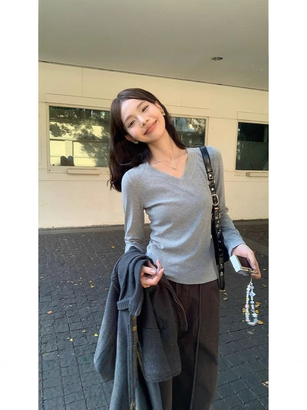 V领白色长袖t恤女秋季新款内搭修身显瘦正肩打底衫上衣|undefined