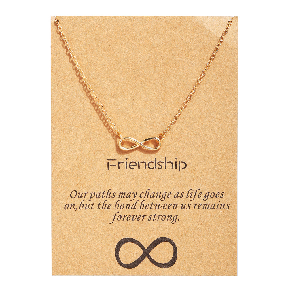 Collana elegante con perle e pendenti animali per donna_voghion.com