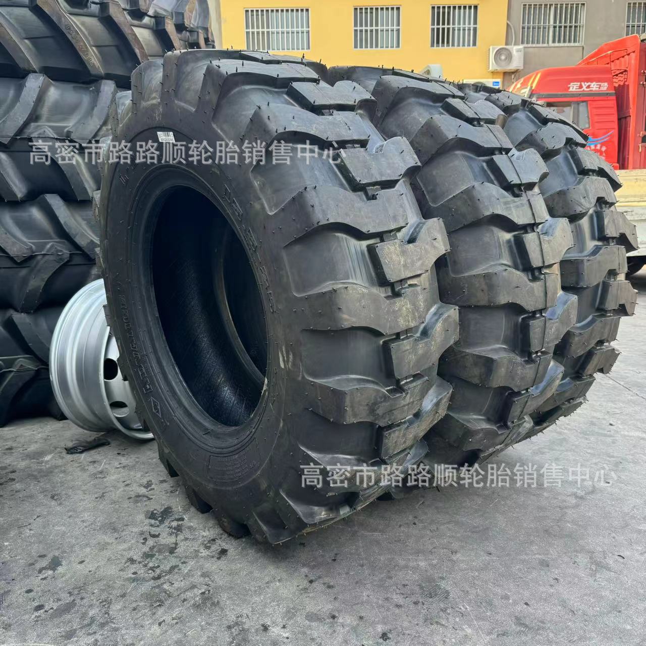 装载机平地机推土机轮胎L-2/G-215.5-2513.00-2414.00-24真空轮胎