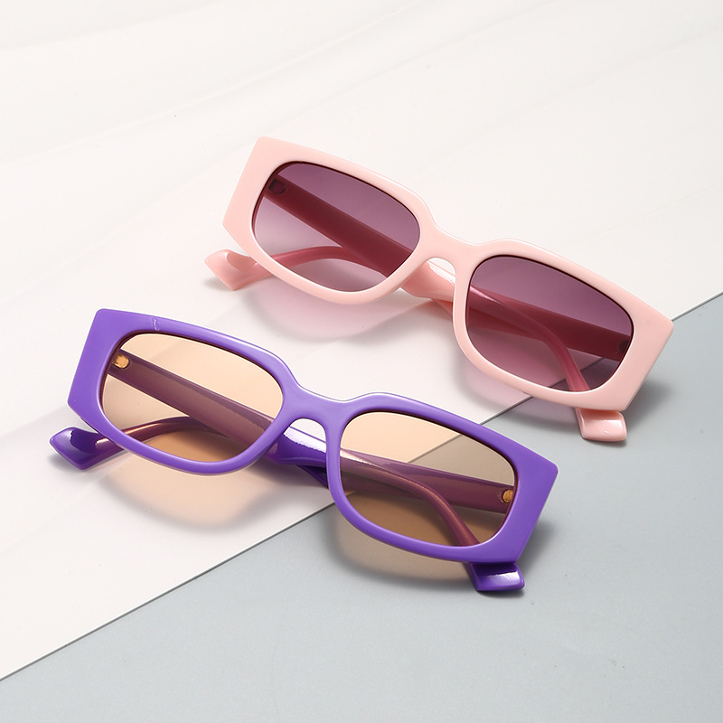 Square fashionable retro trend sunglasses