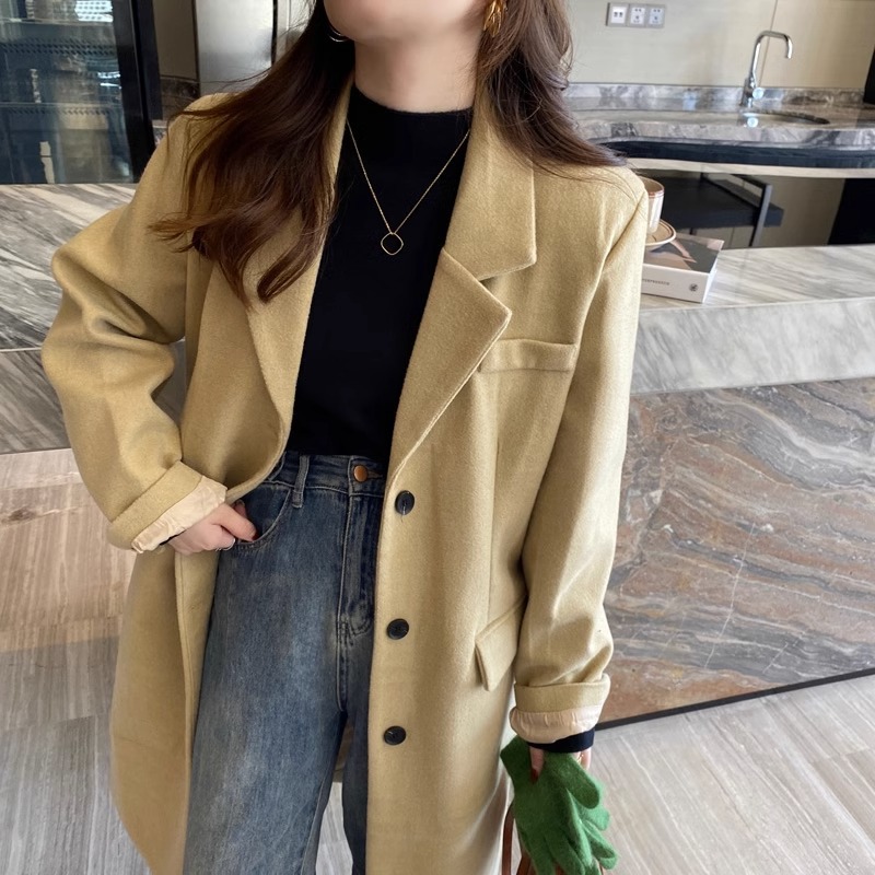 Camisa de fondo de punto de cuello alto para mujer con suéter de terciopelo de una pieza de estilo occidental Otoño e Invierno 2023 nuevo top de alta calidad